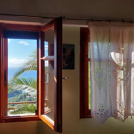 Elma's - Balcony アパート